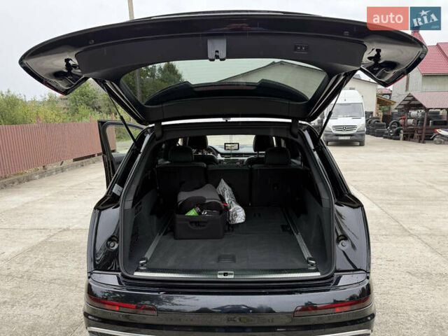 Чорний Ауді SQ7, об'ємом двигуна 3.96 л та пробігом 236 тис. км за 47800 $, фото 10 на Automoto.ua