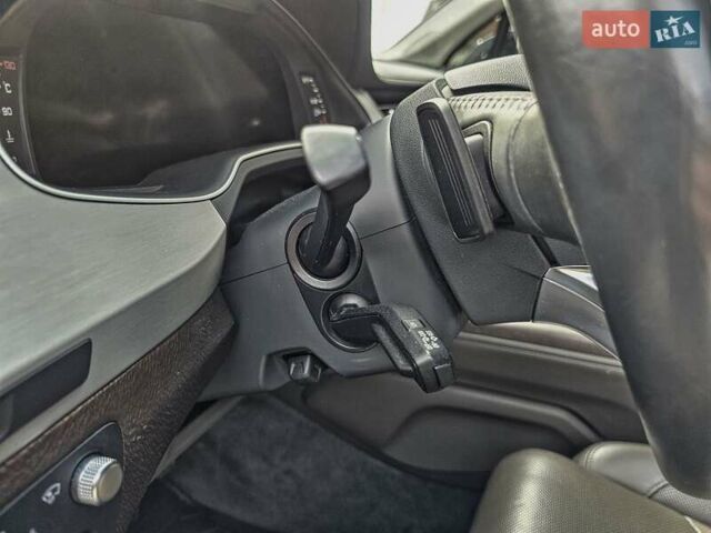 Чорний Ауді SQ7, об'ємом двигуна 2.97 л та пробігом 78 тис. км за 62000 $, фото 30 на Automoto.ua