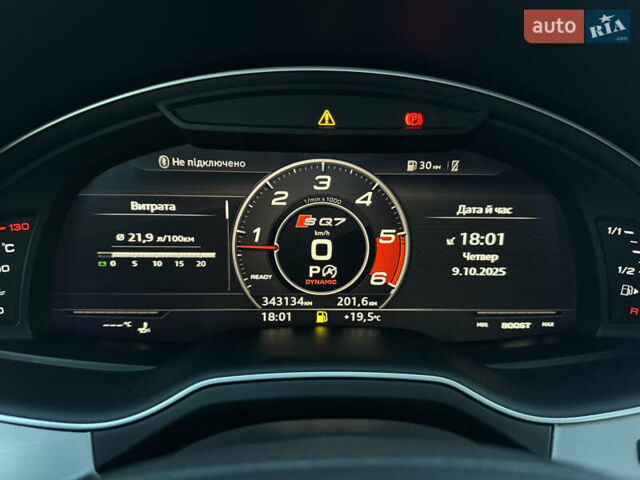 Черный Ауди SQ7, объемом двигателя 3.96 л и пробегом 343 тыс. км за 35500 $, фото 18 на Automoto.ua