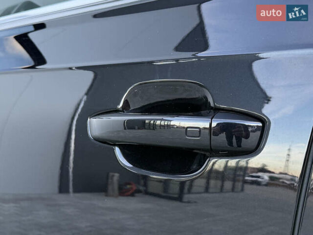 Черный Ауди SQ7, объемом двигателя 3.96 л и пробегом 343 тыс. км за 35500 $, фото 8 на Automoto.ua