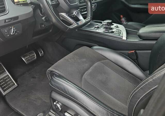 Черный Ауди SQ7, объемом двигателя 3.96 л и пробегом 343 тыс. км за 32999 $, фото 47 на Automoto.ua