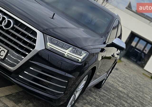 Черный Ауди SQ7, объемом двигателя 3.96 л и пробегом 343 тыс. км за 32999 $, фото 33 на Automoto.ua