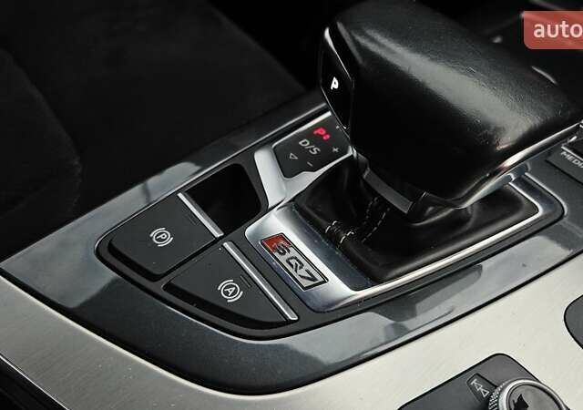 Черный Ауди SQ7, объемом двигателя 3.96 л и пробегом 343 тыс. км за 32999 $, фото 71 на Automoto.ua