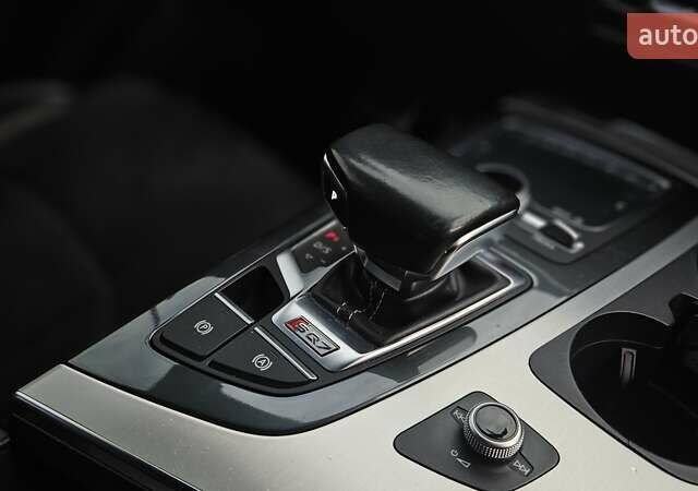 Черный Ауди SQ7, объемом двигателя 3.96 л и пробегом 343 тыс. км за 32999 $, фото 70 на Automoto.ua