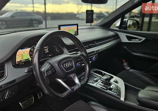 Черный Ауди SQ7, объемом двигателя 3.96 л и пробегом 343 тыс. км за 32999 $, фото 46 на Automoto.ua