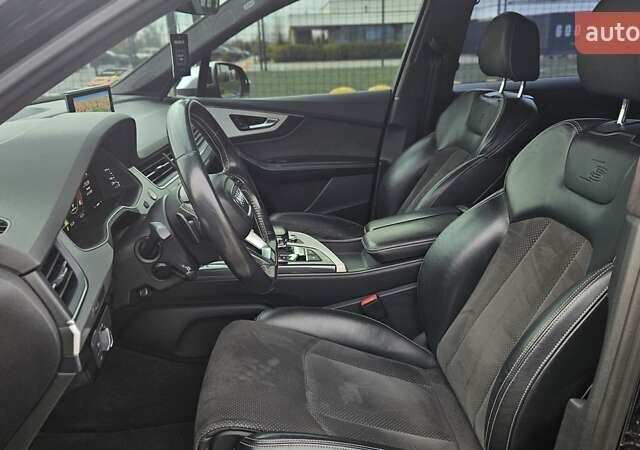 Черный Ауди SQ7, объемом двигателя 3.96 л и пробегом 343 тыс. км за 32999 $, фото 48 на Automoto.ua
