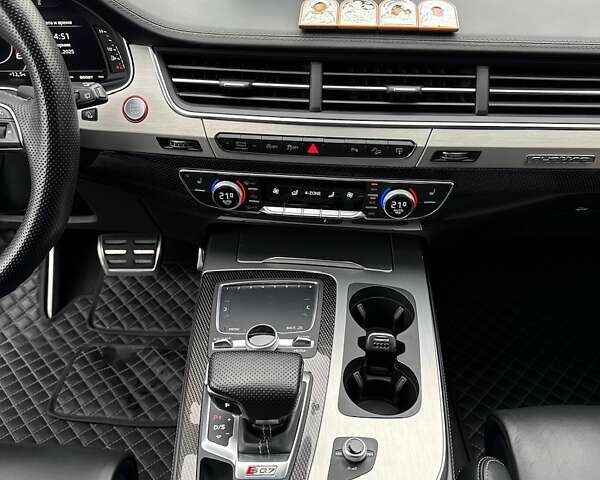 Черный Ауди SQ7, объемом двигателя 3.96 л и пробегом 157 тыс. км за 49900 $, фото 56 на Automoto.ua