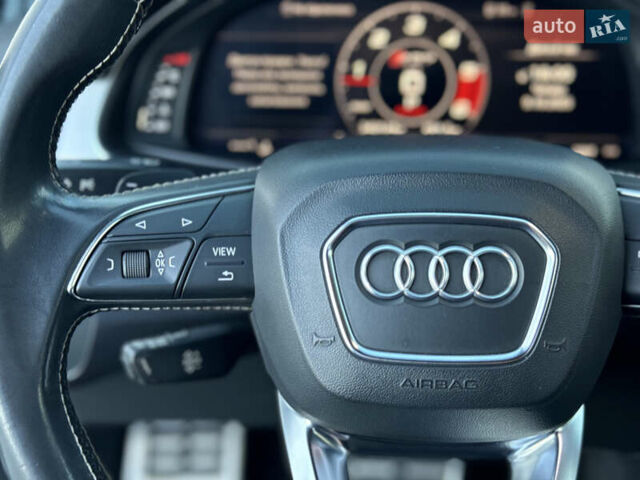 Черный Ауди SQ7, объемом двигателя 3.96 л и пробегом 343 тыс. км за 35500 $, фото 16 на Automoto.ua