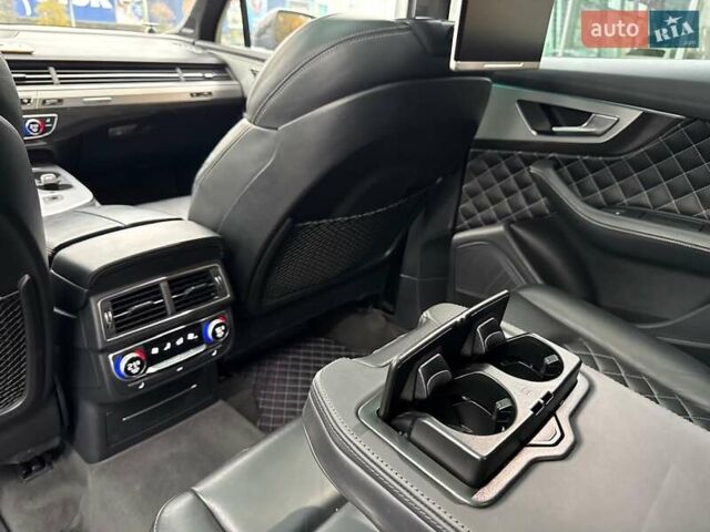 Черный Ауди SQ7, объемом двигателя 3.96 л и пробегом 157 тыс. км за 49900 $, фото 89 на Automoto.ua