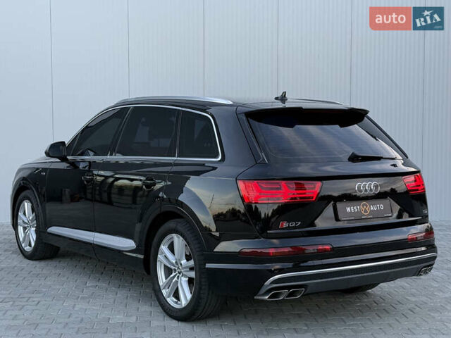 Черный Ауди SQ7, объемом двигателя 3.96 л и пробегом 343 тыс. км за 35500 $, фото 3 на Automoto.ua