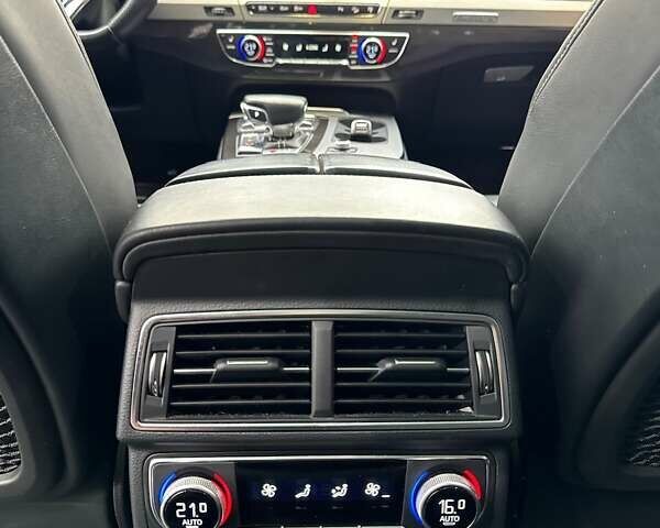 Черный Ауди SQ7, объемом двигателя 3.96 л и пробегом 157 тыс. км за 49900 $, фото 91 на Automoto.ua