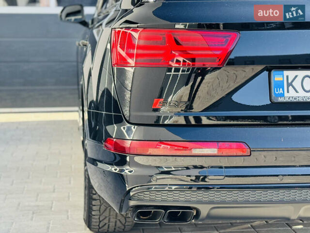 Чорний Ауді SQ7, об'ємом двигуна 3.96 л та пробігом 170 тис. км за 53400 $, фото 10 на Automoto.ua
