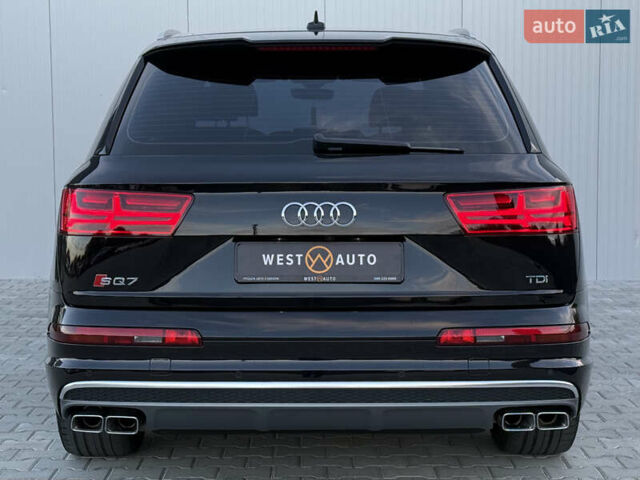 Черный Ауди SQ7, объемом двигателя 3.96 л и пробегом 343 тыс. км за 35500 $, фото 4 на Automoto.ua