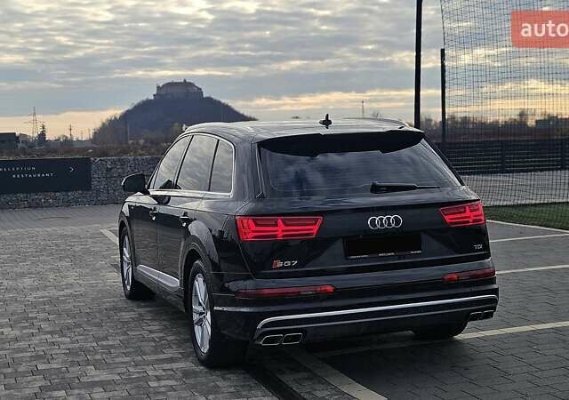 Черный Ауди SQ7, объемом двигателя 3.96 л и пробегом 343 тыс. км за 32999 $, фото 23 на Automoto.ua