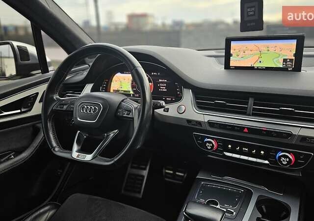 Черный Ауди SQ7, объемом двигателя 3.96 л и пробегом 343 тыс. км за 32999 $, фото 64 на Automoto.ua