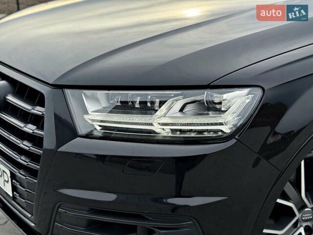 Чорний Ауді SQ7, об'ємом двигуна 3.96 л та пробігом 163 тис. км за 62000 $, фото 80 на Automoto.ua