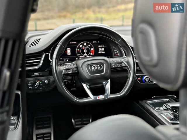 Чорний Ауді SQ7, об'ємом двигуна 3.96 л та пробігом 163 тис. км за 62000 $, фото 57 на Automoto.ua
