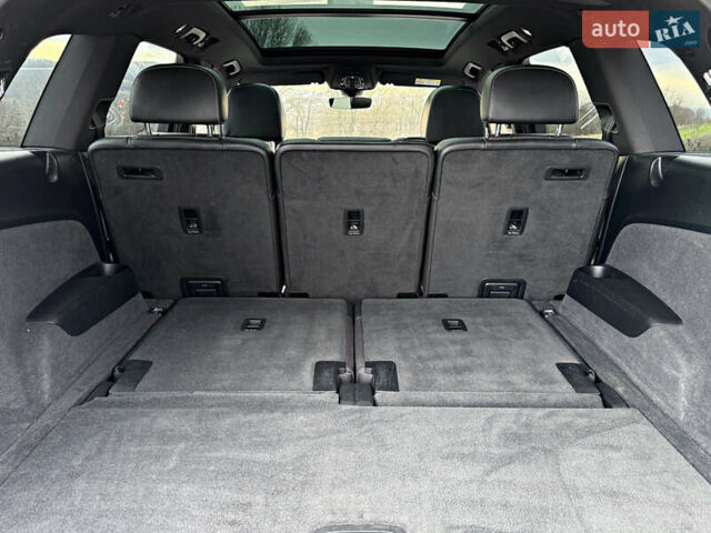 Чорний Ауді SQ7, об'ємом двигуна 3.96 л та пробігом 163 тис. км за 62000 $, фото 13 на Automoto.ua