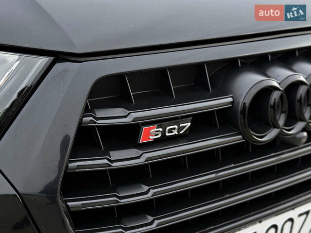 Чорний Ауді SQ7, об'ємом двигуна 3.96 л та пробігом 163 тис. км за 62000 $, фото 60 на Automoto.ua
