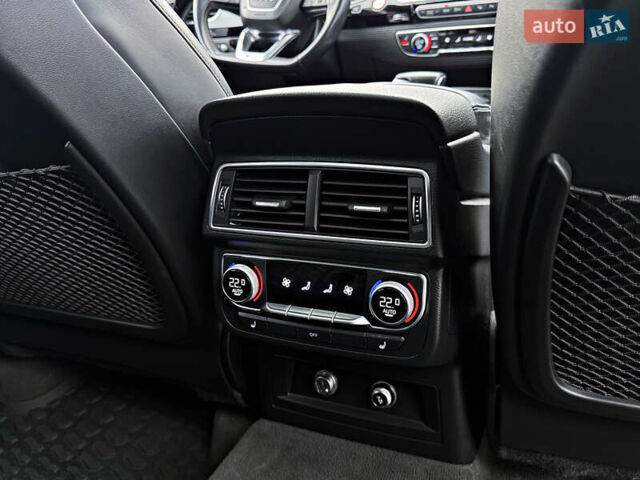 Чорний Ауді SQ7, об'ємом двигуна 3.96 л та пробігом 163 тис. км за 62000 $, фото 21 на Automoto.ua