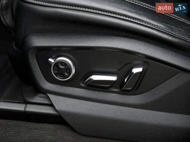Чорний Ауді SQ7, об'ємом двигуна 3.96 л та пробігом 163 тис. км за 62000 $, фото 82 на Automoto.ua