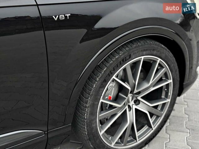 Чорний Ауді SQ7, об'ємом двигуна 3.96 л та пробігом 163 тис. км за 62000 $, фото 86 на Automoto.ua
