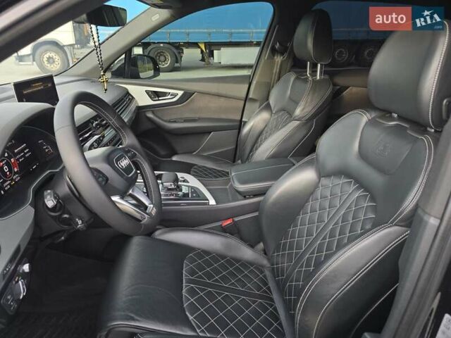 Чорний Ауді SQ7, об'ємом двигуна 3.96 л та пробігом 260 тис. км за 47000 $, фото 66 на Automoto.ua