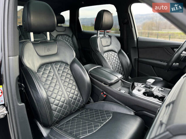Чорний Ауді SQ7, об'ємом двигуна 3.96 л та пробігом 163 тис. км за 62000 $, фото 31 на Automoto.ua