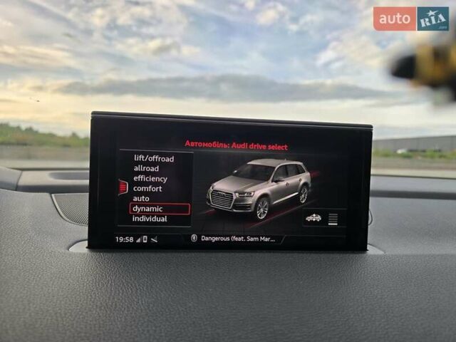 Чорний Ауді SQ7, об'ємом двигуна 3.96 л та пробігом 260 тис. км за 47000 $, фото 83 на Automoto.ua