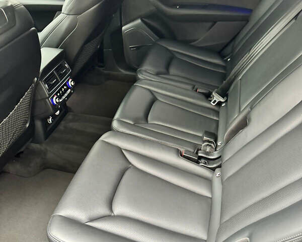 Черный Ауди SQ7, объемом двигателя 3.96 л и пробегом 228 тыс. км за 52000 $, фото 21 на Automoto.ua