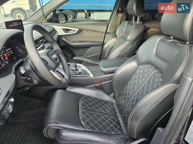 Черный Ауди SQ7, объемом двигателя 3.96 л и пробегом 260 тыс. км за 45000 $, фото 17 на Automoto.ua