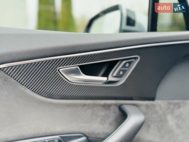 Черный Ауди SQ7, объемом двигателя 3.96 л и пробегом 185 тыс. км за 74950 $, фото 81 на Automoto.ua