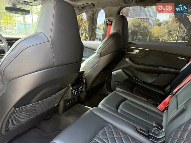 Черный Ауди SQ7, объемом двигателя 3.96 л и пробегом 105 тыс. км за 79999 $, фото 53 на Automoto.ua