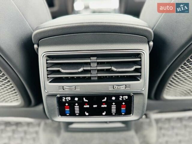 Черный Ауди SQ7, объемом двигателя 3.96 л и пробегом 185 тыс. км за 74950 $, фото 91 на Automoto.ua