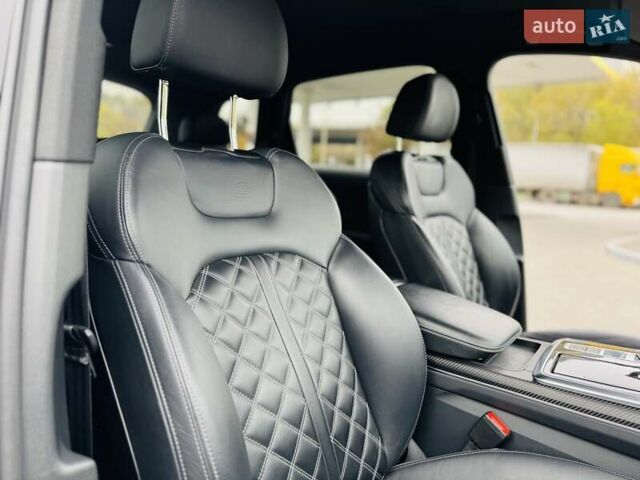 Черный Ауди SQ7, объемом двигателя 3.96 л и пробегом 185 тыс. км за 74950 $, фото 71 на Automoto.ua