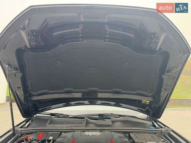 Черный Ауди SQ7, объемом двигателя 3.96 л и пробегом 185 тыс. км за 74950 $, фото 106 на Automoto.ua