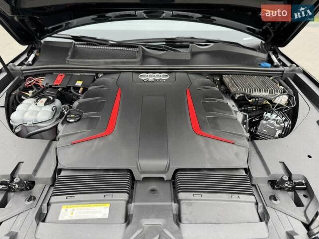 Черный Ауди SQ7, объемом двигателя 3.96 л и пробегом 185 тыс. км за 74950 $, фото 101 на Automoto.ua