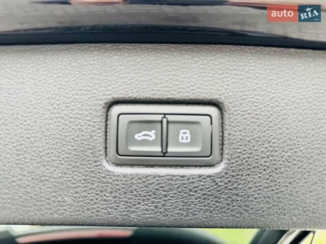 Черный Ауди SQ7, объемом двигателя 3.96 л и пробегом 185 тыс. км за 74950 $, фото 100 на Automoto.ua