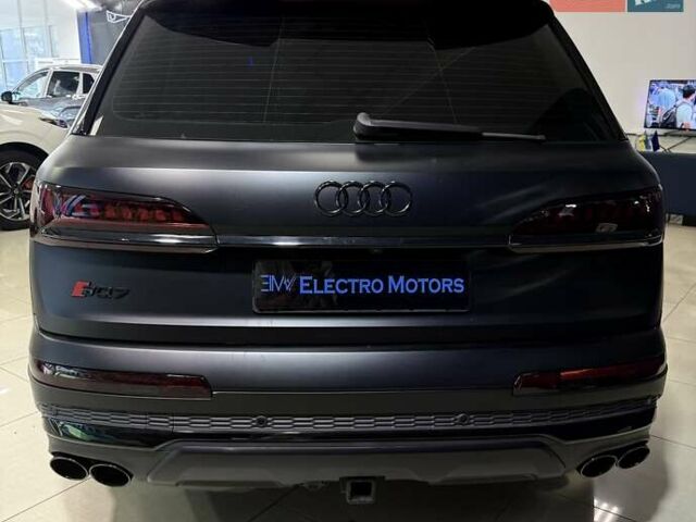 Чорний Ауді SQ7, об'ємом двигуна 4 л та пробігом 42 тис. км за 63999 $, фото 43 на Automoto.ua