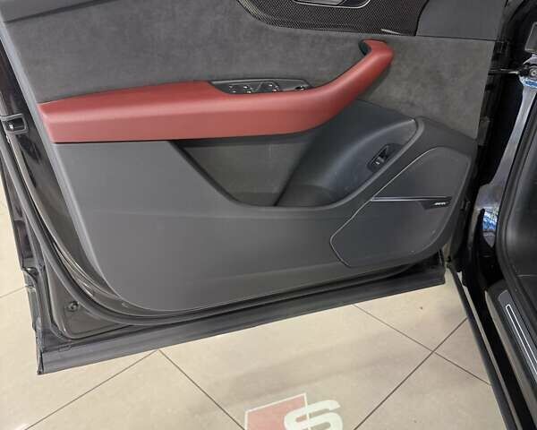 Чорний Ауді SQ7, об'ємом двигуна 4 л та пробігом 42 тис. км за 63999 $, фото 47 на Automoto.ua