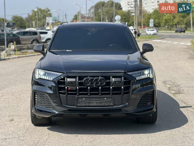 Черный Ауди SQ7, объемом двигателя 4 л и пробегом 48 тыс. км за 72500 $, фото 40 на Automoto.ua