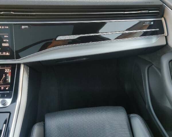 Черный Ауди SQ7, объемом двигателя 3.96 л и пробегом 112 тыс. км за 68992 $, фото 14 на Automoto.ua