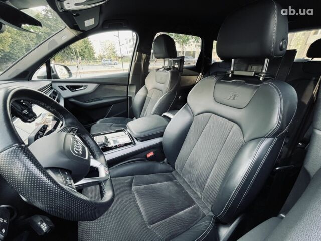 Чорний Ауді SQ7, об'ємом двигуна 4 л та пробігом 128 тис. км за 72000 $, фото 11 на Automoto.ua