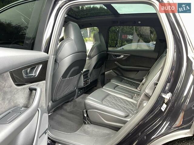 Чорний Ауді SQ7, об'ємом двигуна 3.96 л та пробігом 125 тис. км за 83500 $, фото 15 на Automoto.ua