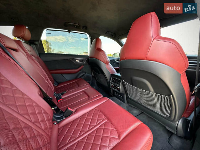 Черный Ауди SQ7, объемом двигателя 4 л и пробегом 83 тыс. км за 73800 $, фото 69 на Automoto.ua