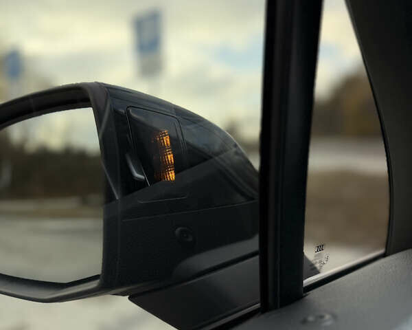 Черный Ауди SQ7, объемом двигателя 4 л и пробегом 61 тыс. км за 73500 $, фото 12 на Automoto.ua