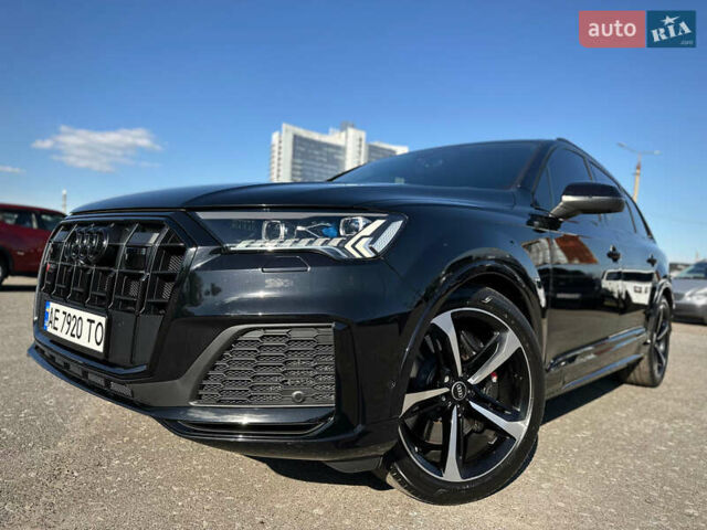 Черный Ауди SQ7, объемом двигателя 4 л и пробегом 83 тыс. км за 73800 $, фото 6 на Automoto.ua