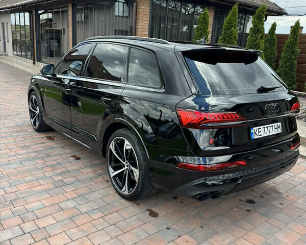 Черный Ауди SQ7, объемом двигателя 4 л и пробегом 81 тыс. км за 72500 $, фото 4 на Automoto.ua