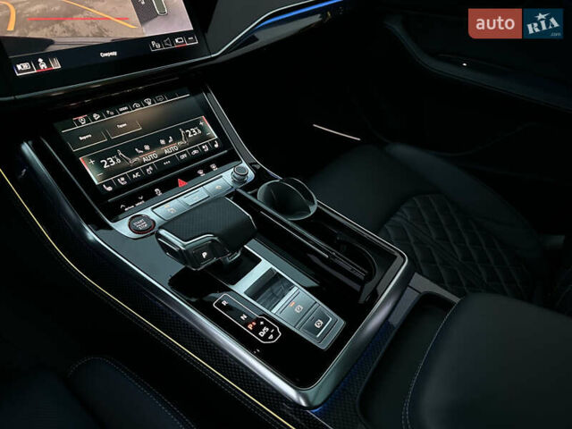 Чорний Ауді SQ7, об'ємом двигуна 4 л та пробігом 43 тис. км за 99000 $, фото 39 на Automoto.ua
