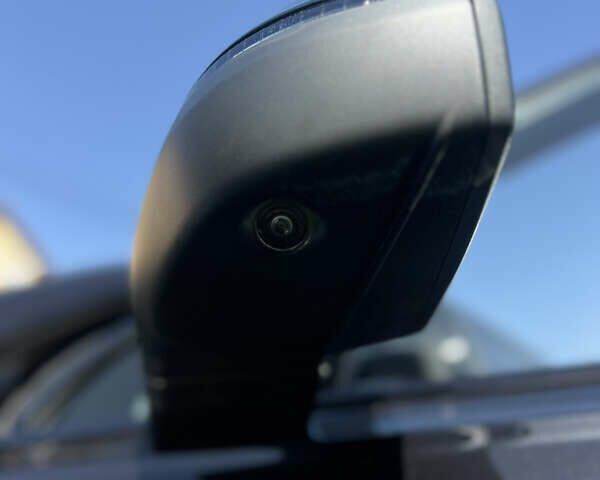 Чорний Ауді SQ7, об'ємом двигуна 4 л та пробігом 16 тис. км за 76099 $, фото 17 на Automoto.ua